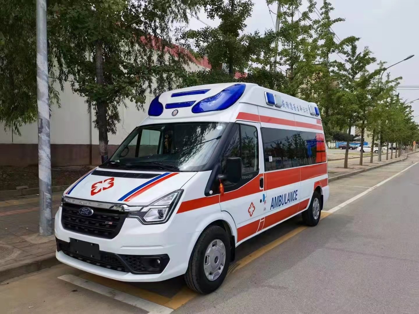 丘北县妇婴监护型护送